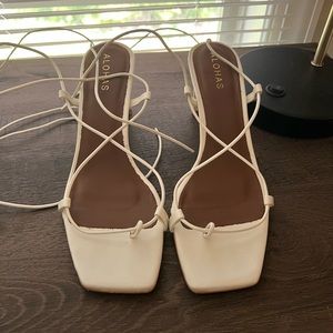 REVOLVE (Alohas) Bellini Heeled Sandal in Pearl, Size 7